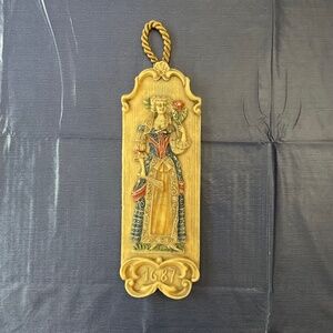 VTG Handmade German Wax Relief - “Edelfrau" (Noblewoman)